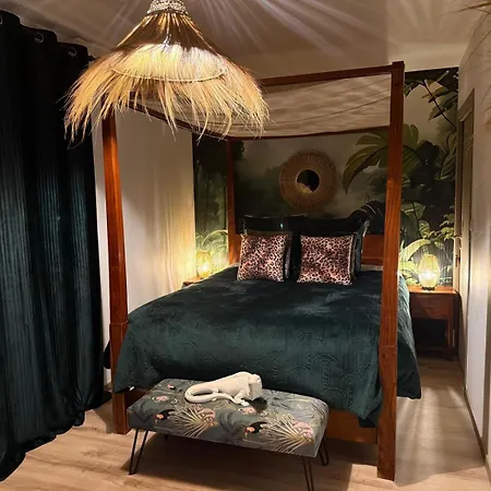 De La Jungle Avec 3*