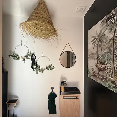 Frühstückspension De La Jungle Avec