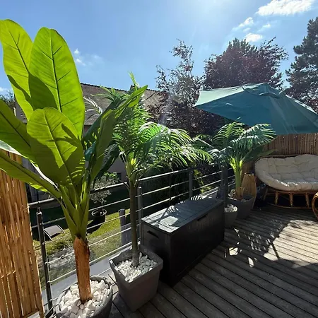 De La Jungle Avec Frühstückspension Nanteuil-lès-Meaux