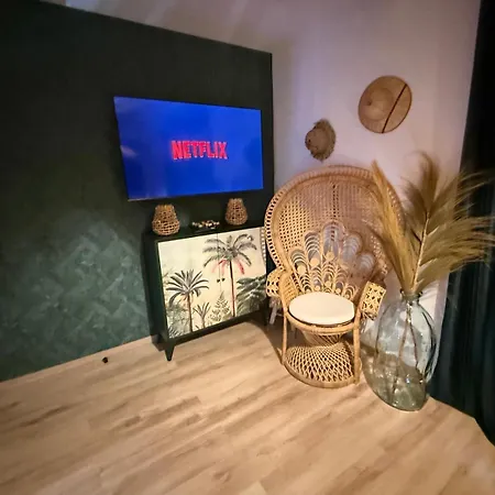 Bed & Breakfast De La Jungle Avec Nanteuil-lès-Meaux