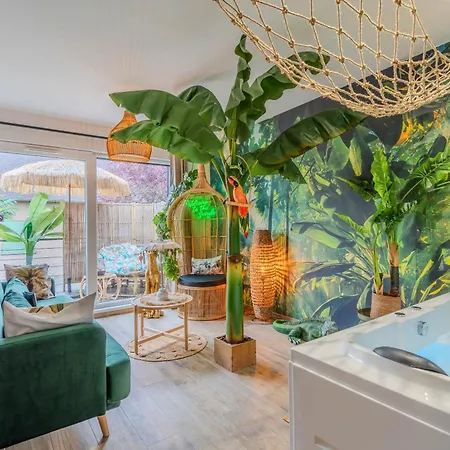 De La Jungle Avec 3*