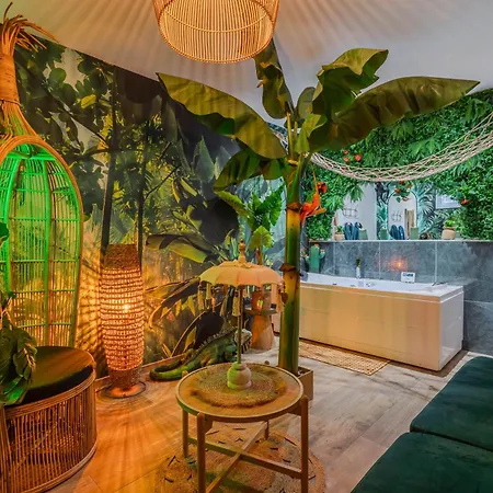 Acomodação com café da manhã  De La Jungle Avec