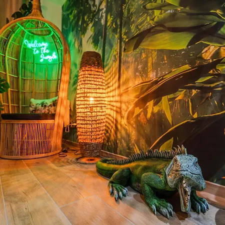 De La Jungle Avec Acomodação com café da manhã 